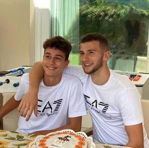 Meet your Posher, Pietro